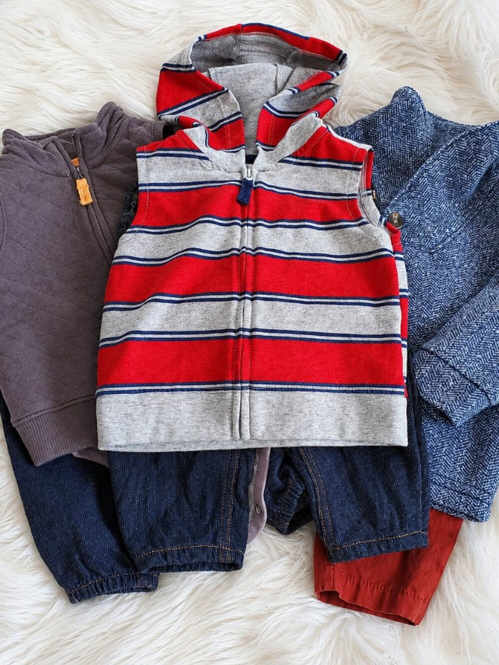 Carter's Casual Comfy Baby Clothing Outfit Bundle SZ 9M